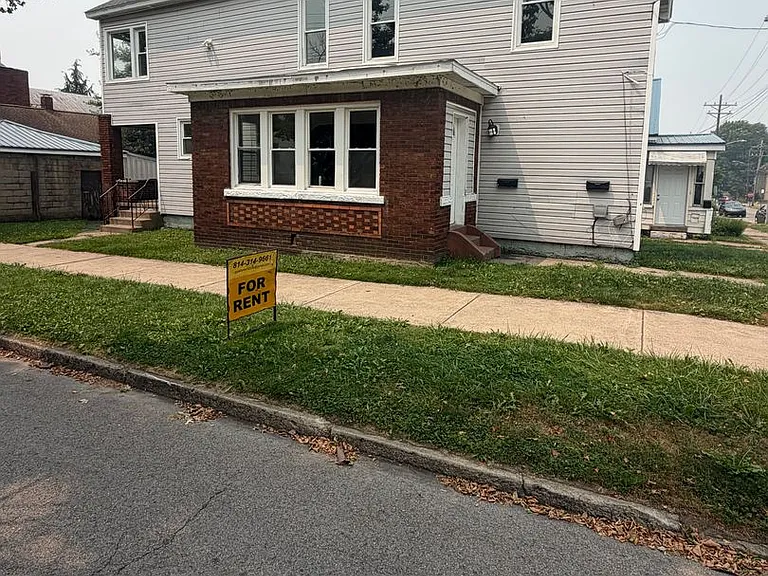 232 Wallace St — Photo 1