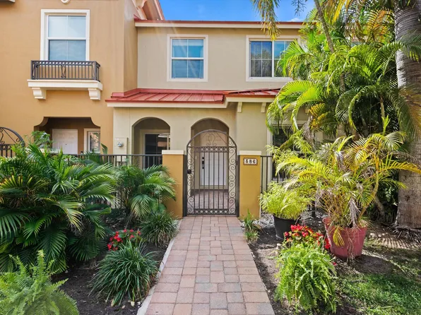 386 Lake Monterey Circle, Boynton Beach, FL 33426