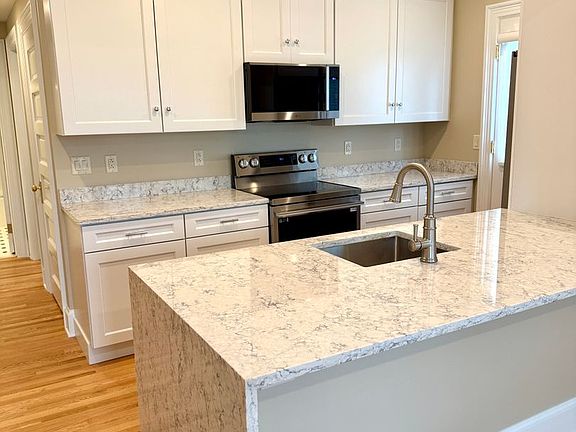 5th image of 515 Walnut St #2