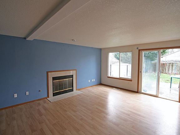 3rd image of 4713 NE 124th Ct