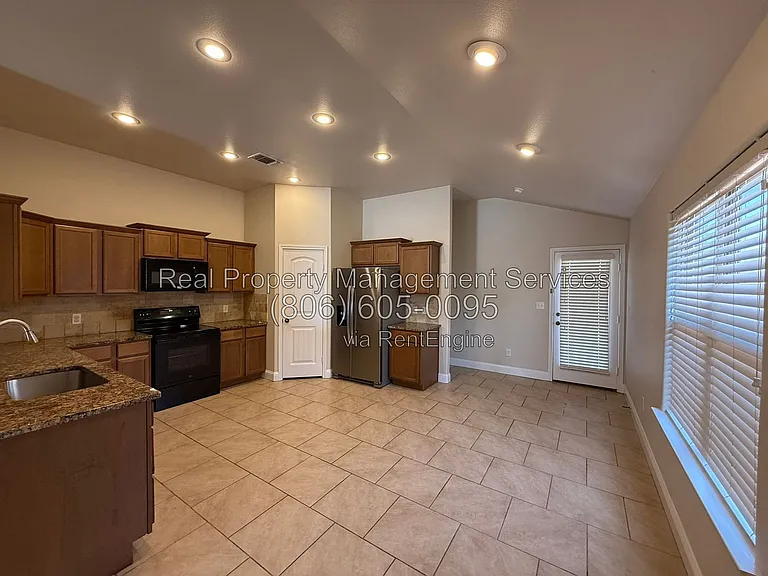 7064 96th St — Photo 3
