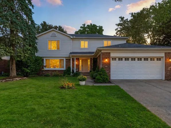 45812 Bartlett Dr, Canton, MI 48187