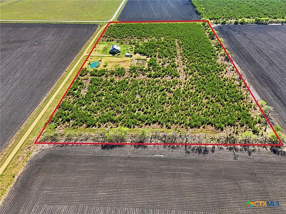 5th image of 455 Buentello Rd