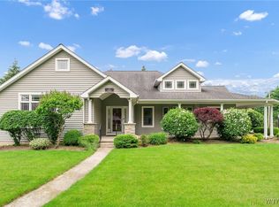 1 Stoneridge Ln, Akron, NY 14001
