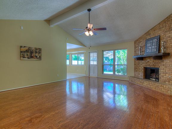5th image of 11906 Acorn Creek Trl