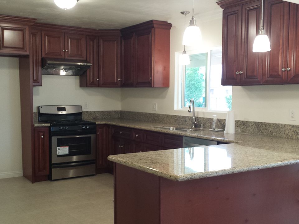 2nd image of 13143 Emery Ave