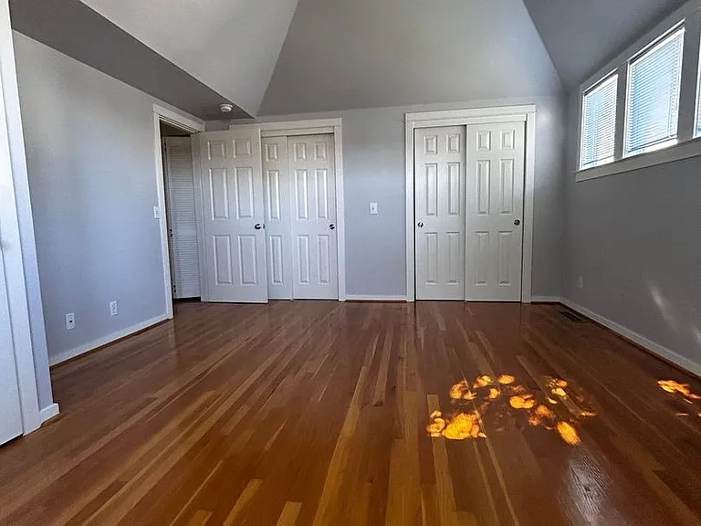 204 Roosevelt Ter — Photo 37