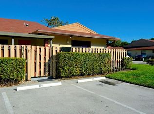 4304 Woodstock Dr APT D, West Palm Beach, FL 33409