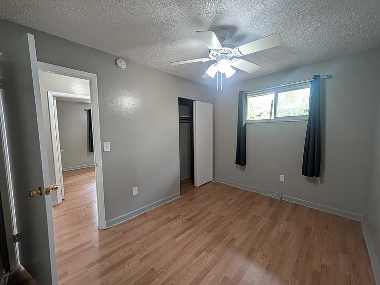 970 Newton St #B — Photo 7