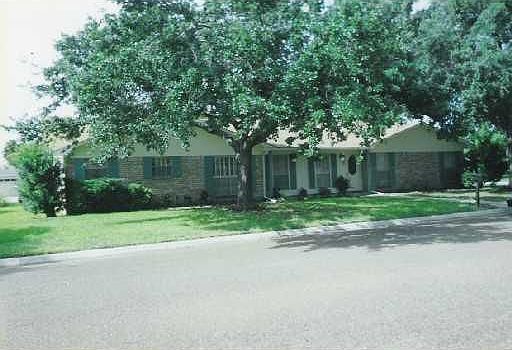 1st image of 1409 Pine Ct
