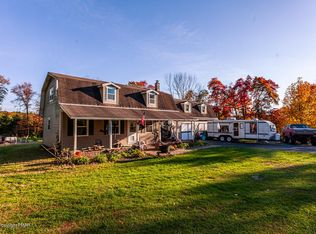 1548 Mohawk Ave, Effort, PA 18330