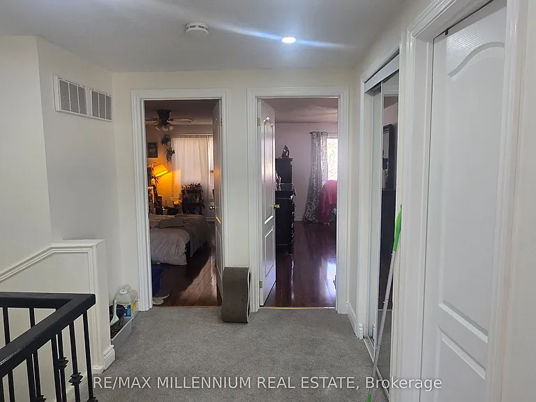 32 Abelard Ave #UPPER — Photo 12