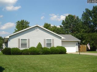 5134 Pine Shadow Ct, Mineral Ridge, OH 44440
