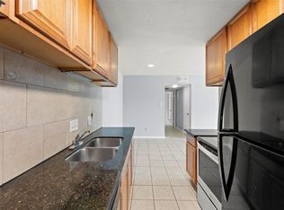 2100 Wilcrest Dr APT 141, Houston, TX 77042