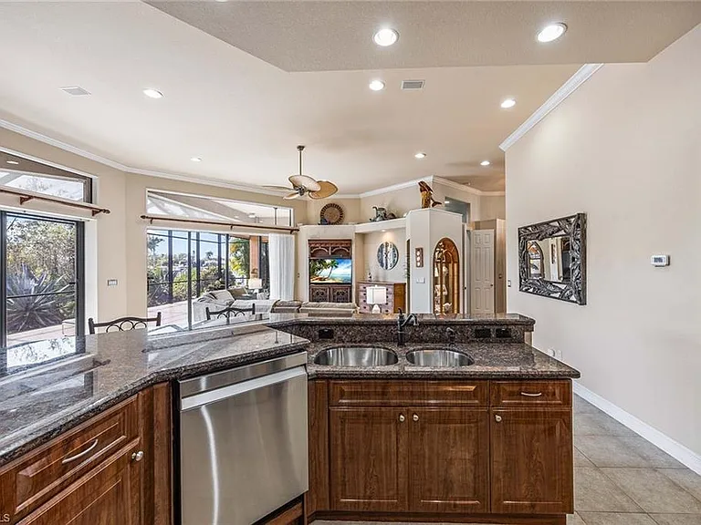 146 Windward Cay — Photo 12