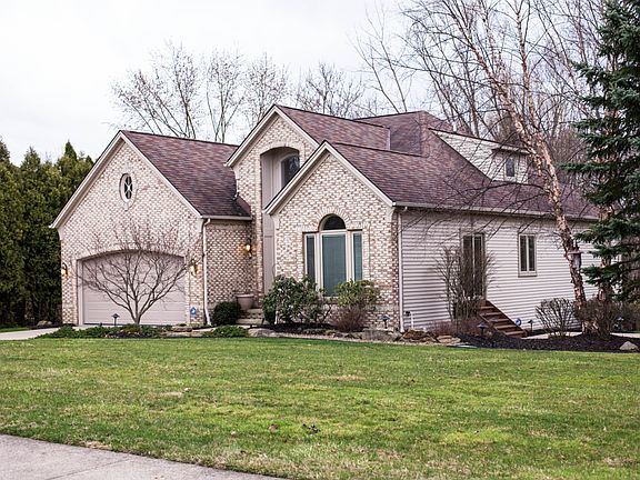 3rd image of 7352 Old Quarry Ln