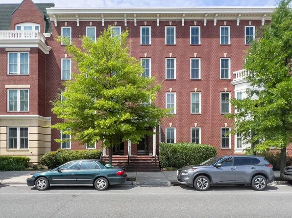 2410 Potomac Ave Unit 102, Alexandria, VA 22301