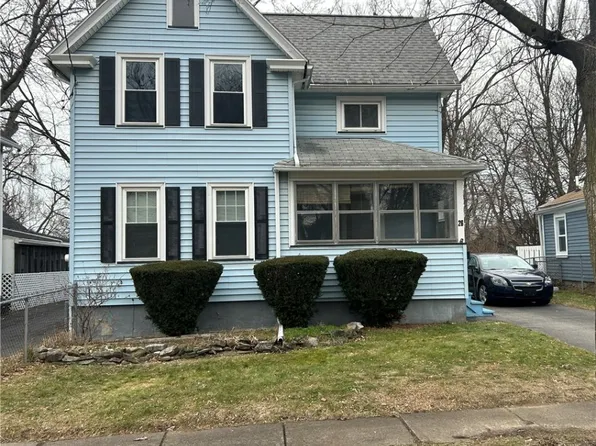 26 Hannahs Ter, Rochester, NY 14612