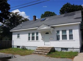 7 Woodland Rd, Warwick, RI 02889