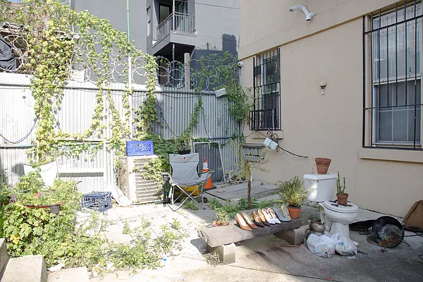 Rented by Isaac Silberstein, LREB | media 19