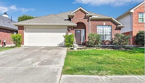 6827 Atasca Creek Dr Photo 1