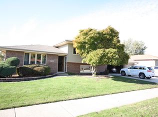 13656 Crestview Ct, Crestwood, IL