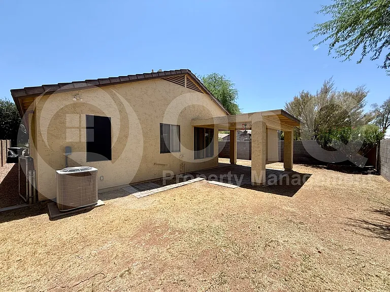 230 N Nash Way — Photo 3