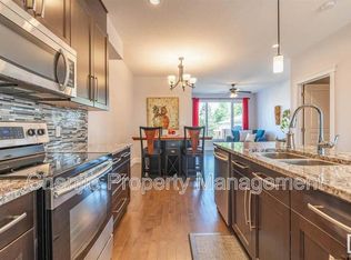 7416 78th Ave NW, Edmonton, AB T6B0C1