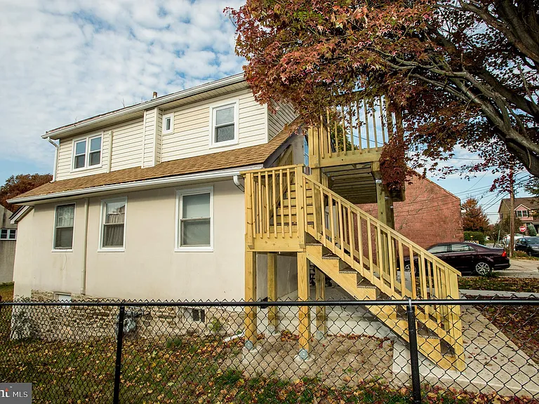 2530 2nd Floor Chestnut Ave — Photo 11