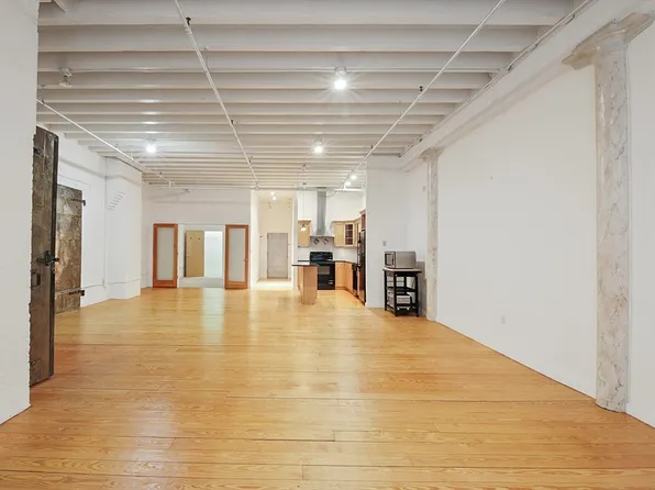 107 South St APT 3D, Boston, MA 02111