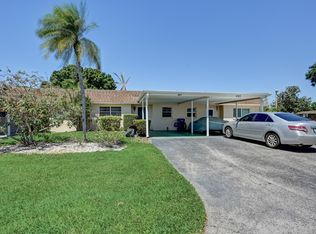 604 Park Cir #16, Bradenton, FL 34207
