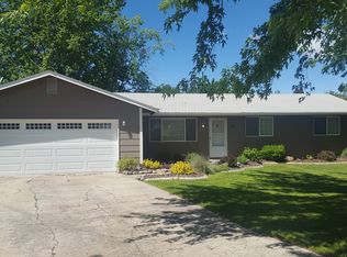 704 Viewcrest Ct, Selah, WA 98942