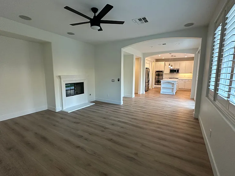 1523 Clifftop Ave — Photo 13