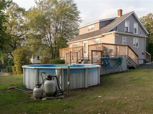 33 Woodcliffe Ave, North Providence, RI 02911