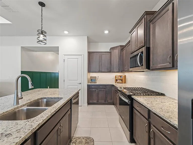 7206 SW 60th Ln — Photo 15
