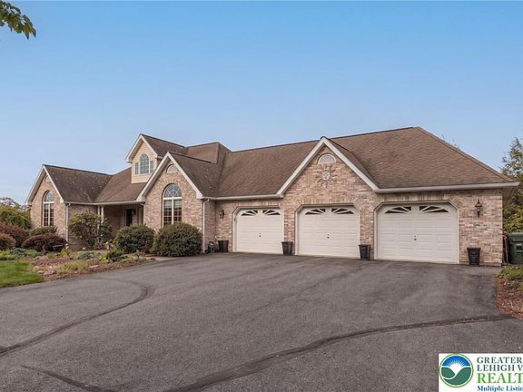 4th image of 1089 Deemer Rd