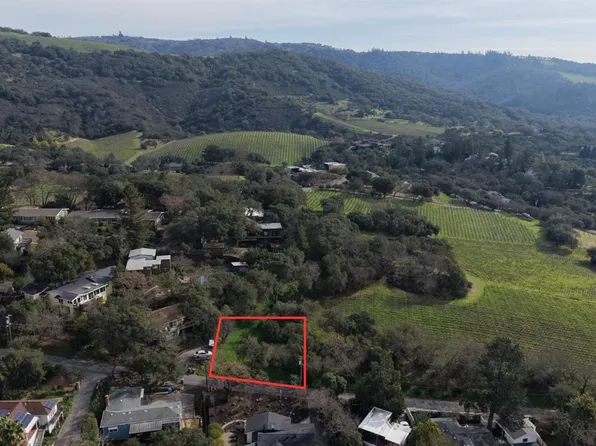 17278 Hillcrest Avenue, Sonoma, CA 95476