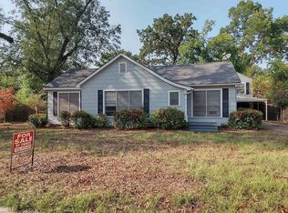 814 Evelyn St, Nacogdoches, TX 75964