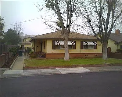 2377 Erickson St photo 1