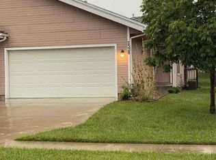 7328 SW 23rd Ct, Topeka, KS 66614