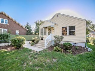 1009 Vine St, Joliet, IL 60435