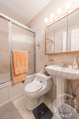 Rented by Nolita Group | media 12