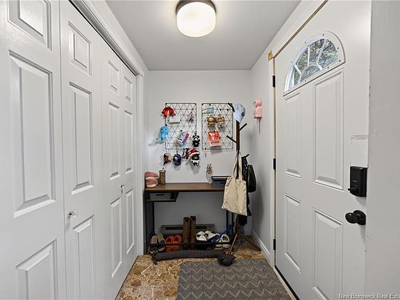 4th image of 187/189 Saint John St
