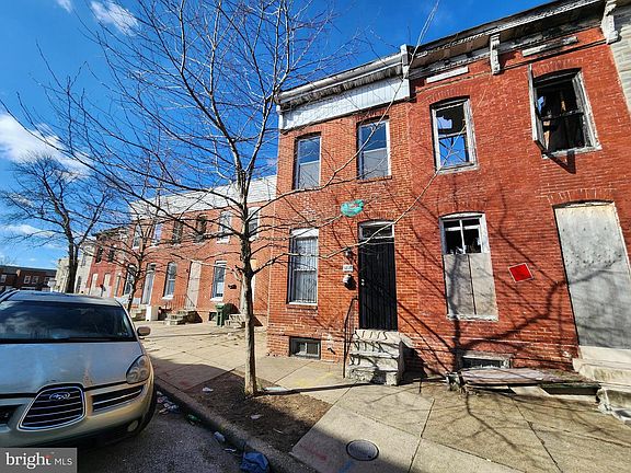 2nd image of 1820 Hope St