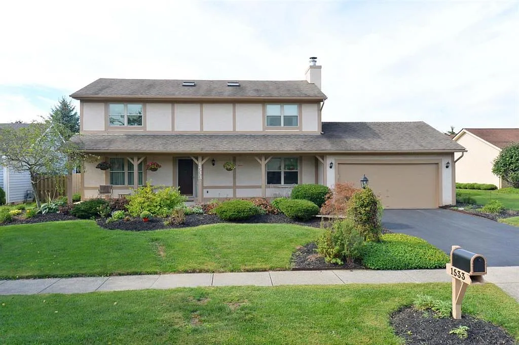 1533 Ojibwas Ct photo 1