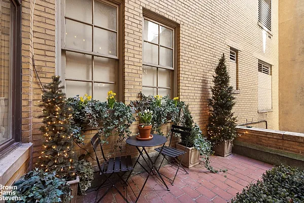 Sold by Brown Harris Stevens | media 9