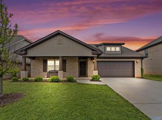 124 Sublett Dr, Hazel Green, AL 35750