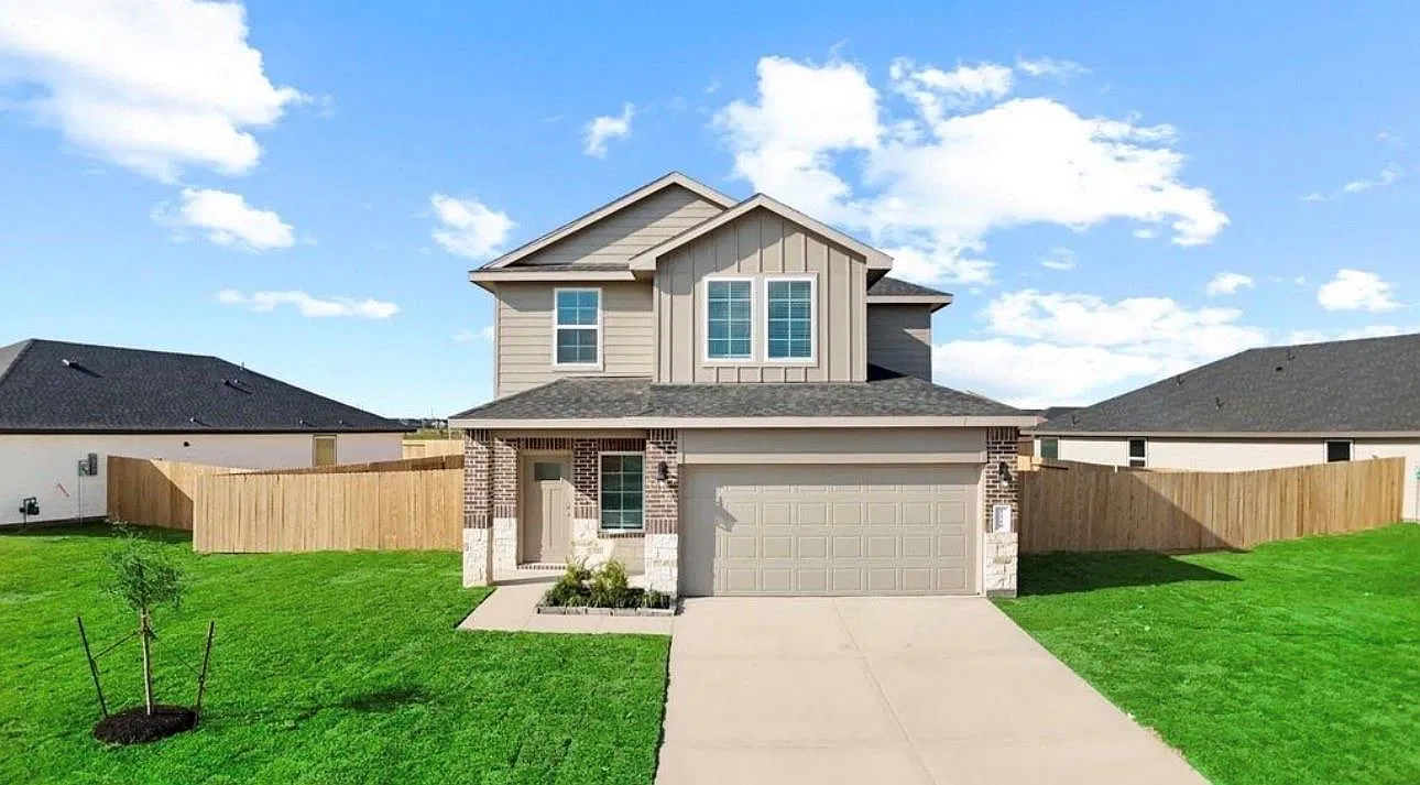 4 bed, 2.5 bath, $2,550 — Photo 1