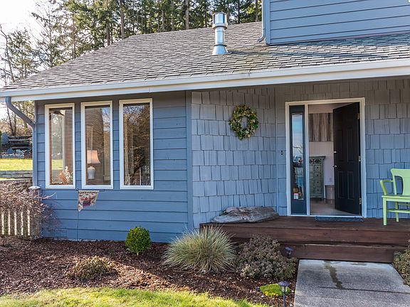 4th image of 1060 Oakmont Ln