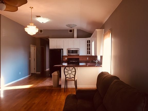 3rd image of 339 Sip Ave APT 2